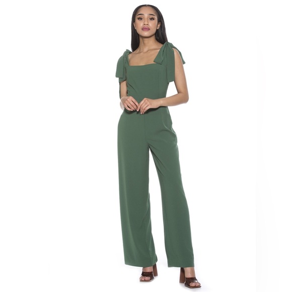 Alexia Admor Pants - Alexa Admor Green Wide-Leg Bow Shoulder Jumpsuit – Size 12